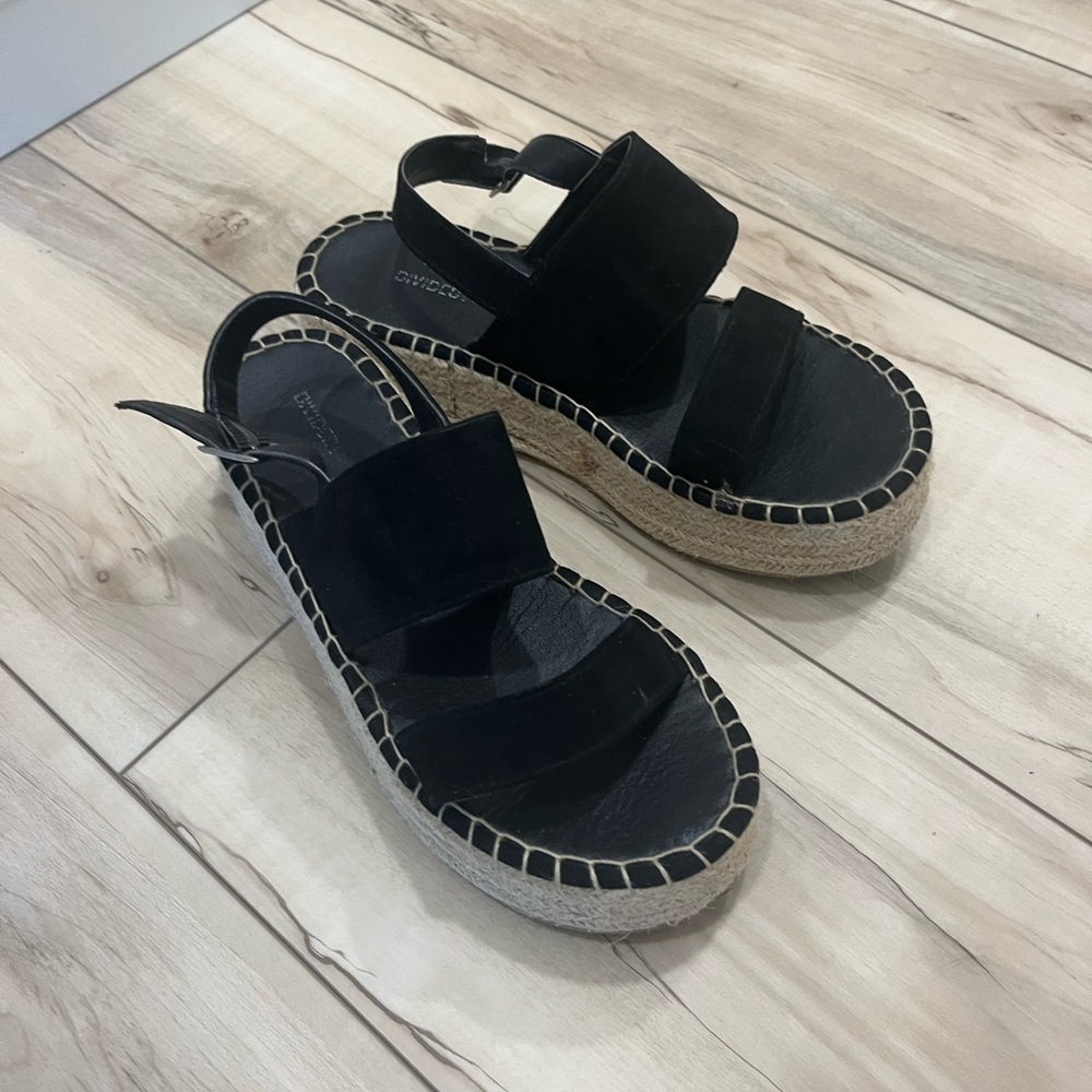 Black platform espadrilles from H&M. Excellent condition